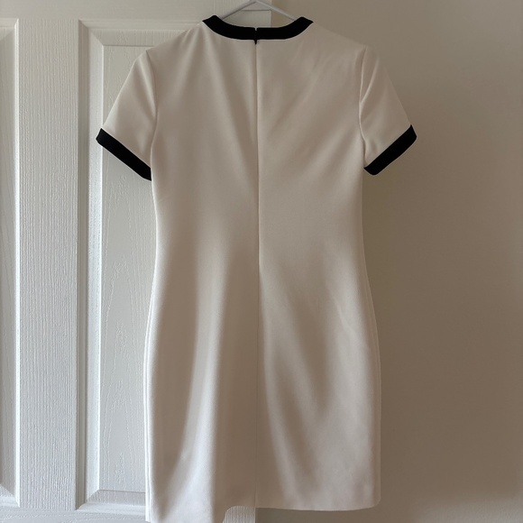 Theory Short-Sleeve Bicolor Sheath Mini Dress - Picture 7 of 8